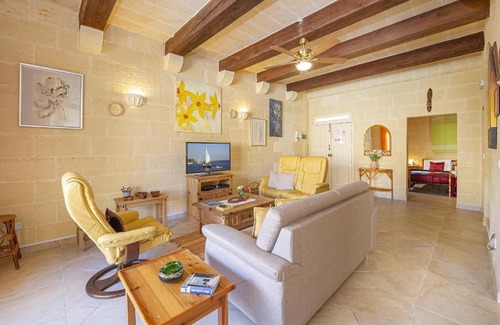 Nadur House | Narcisa Holiday Home