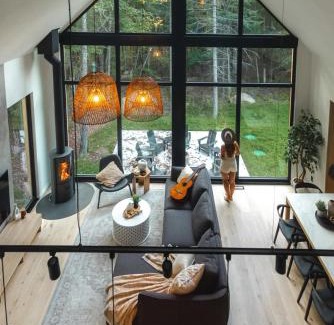 Lac Superieur Village Ski Chalet | Naro Cabin