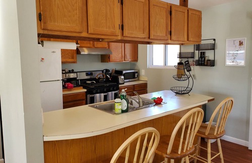 Bonnet Shores House | Narragansett, Bonnet Shores - Walk to the beach!