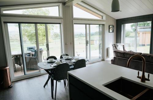 Clitheroe Ski Chalet | Nash - Bowland Retreat Lodges Clitheroe, Ribble Valley, Lancashire