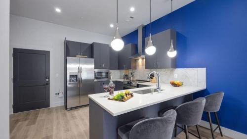 West End House | Nashville Nightlife by AvantStay Minutes to Broadway Odyssey