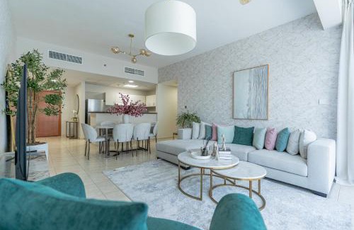 Dubai Apartment | Nasma Luxury Stays - Sky-High Serenity in Stylish 2BR Retreat