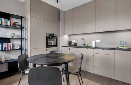 Praga Apartment | National Stadium Riverside Apartment