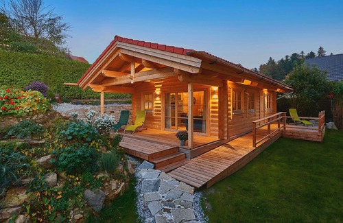 Hartmannsreut Ski Chalet | Naturally secure - romantic wooden chalet with comfort & charm