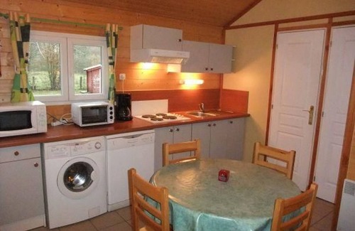Travexin Cottage | Nature chalet with terrace and parking in Mélisey