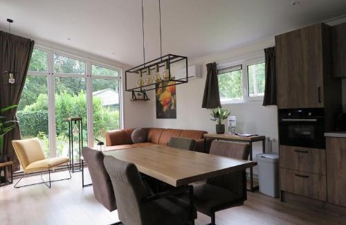 Bosgebied Hoenderloo House | Nature-Connected Modern Stay, cleaning included