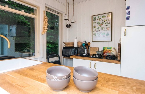 Ans House | Nature Cottage with Terrace by Gudena