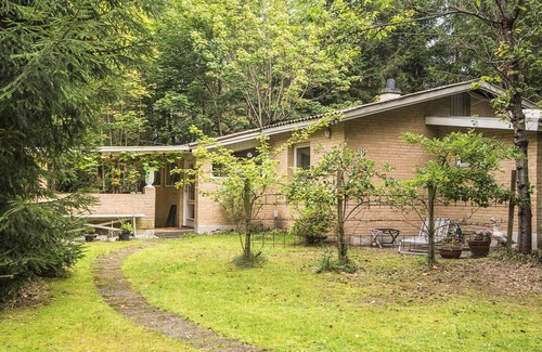 Ans House | Nature Cottage with Terrace by Gudena