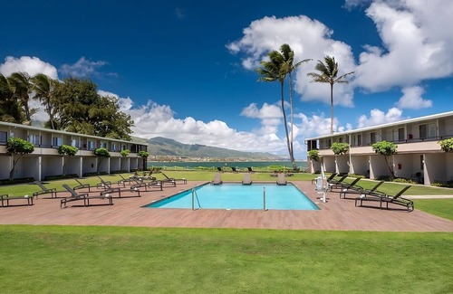 Kahului House | Nature Escape! 2 Great Units, Pets Allowed, Minutes to Iao Valley State Park!