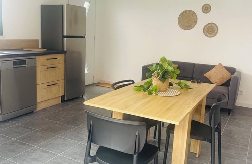 Olonzac House | Nature getaway in Olonzac - comfortable house between lake, vineyards and garrigue