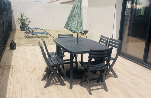 Olonzac House | Nature getaway in Olonzac - comfortable house between lake, vineyards and garrigue
