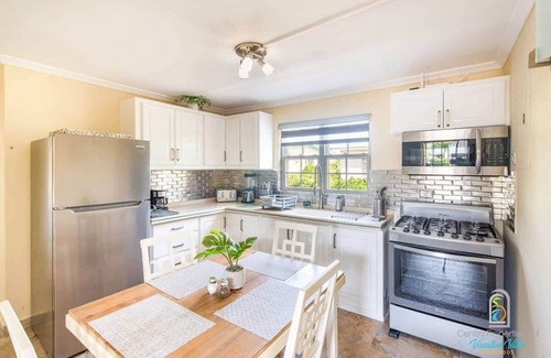 Dover Apartment | Nature Lovers Paradise 3min Walk to Dover Beach