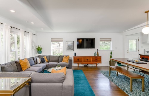 East MLK House | Nature meets charm at peaceful east side 3 bdrm