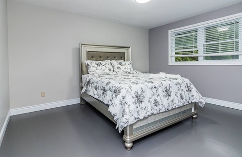 Whitby House | Nature's Paradise in the city