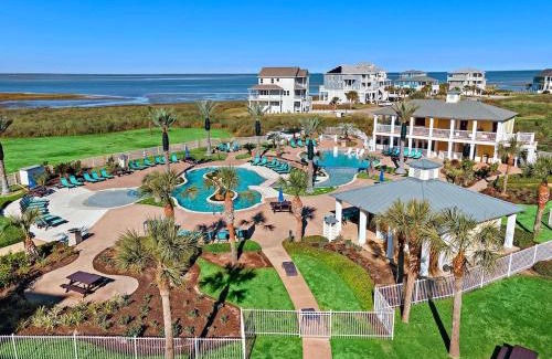 Galveston Apartment | Nature's Show at Pointe West Beach Resort