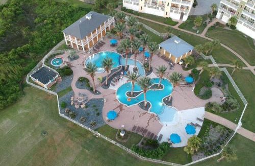 Galveston Apartment | Nature's Show at Pointe West Beach Resort