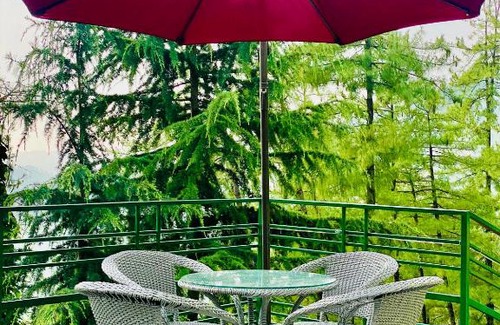 Shimla Hotel | Nature Valley Resort Mashobra - A Peacefull stay with balcony