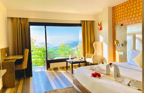 Shimla Hotel | Nature Valley Resort Mashobra - A Peacefull stay with balcony