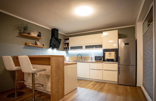 Poljubinj House | Nature View House with Sauna