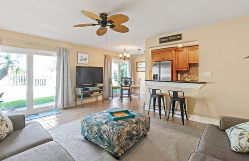 Whitney Beach Apartment | Nautical Nest w/dock