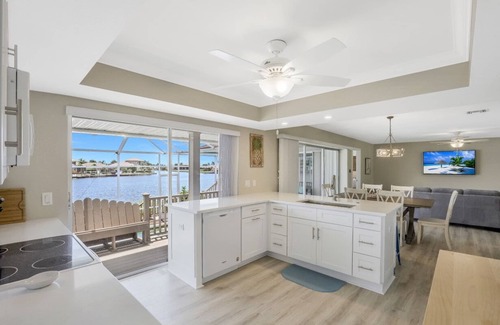 Marco Island House | Nautical pet-friendly home w/pool, kayaks & bikes