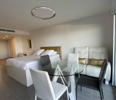 Naturist Village Apartment | NAUTILIA 101 - Luxe avec Jacuzzi - 2 personnes