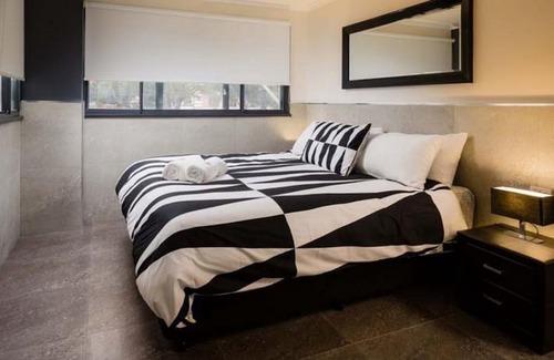 Newcastle Hotel | Nautilos On The Harbour