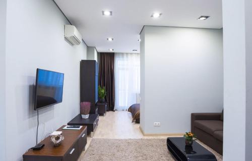 Solomjanskyj Apartment | NAVIT apartments with breakfast, near the railway station, the city center and the park