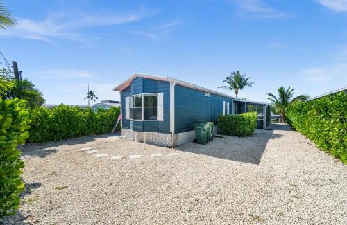 Goodland House | Navy Flamingo
