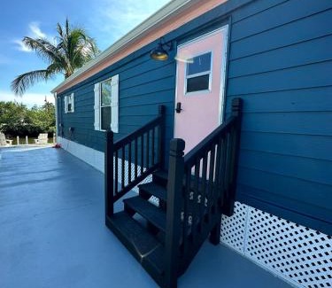 Goodland House | Navy Flamingo