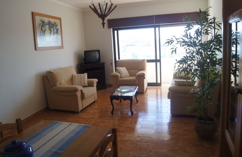 Nazare Apartment | NAZARE - Large quiet apartment with sea view