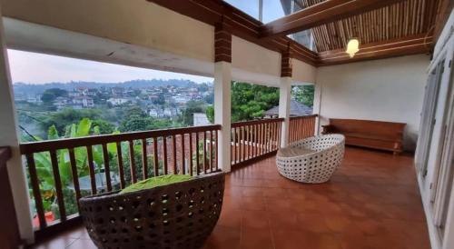 Pameungpeuk House | Ncie property