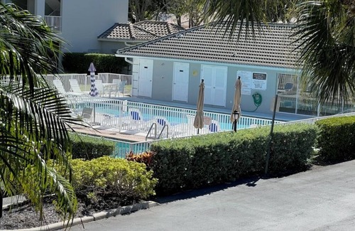 Vanderbilt Beach Condo | nCome escape the cold! Less than 1 mile from the beach!
