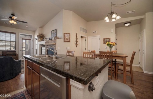 Silvercreek Condo | nCozy Fall Retreat, Granby Ranch Condo with Fireplace & Views