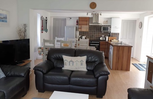West Looe Apartment | Neap Tide Looe, 3bed2bath, close to town/beach, ideal for couples/families