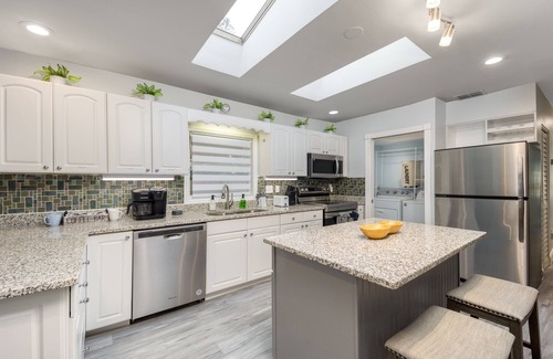 North River Shores House | Near Beach-Town|King Bed|Kids Rm|Games|BBQ|Dogs OK