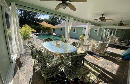 Seminole RV Rental | Near Beaches, RV Campsite, Pool Adult
