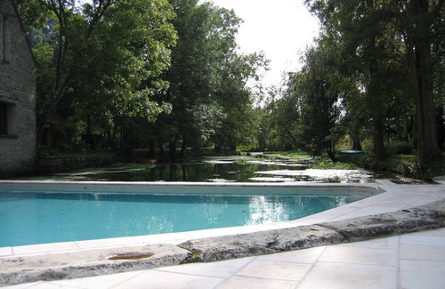 Accolay Cottage | Near Chablis, on the property of a 18C watermill with heated swimming pool