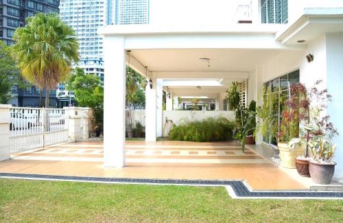 Seri Tanjung Pinang House | Near Gurney 3-Storey Event Hse by Felice Homestay