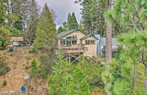 Mi-Wuk Village House | Near Hiking: Home w/Deck in Twain Harte!