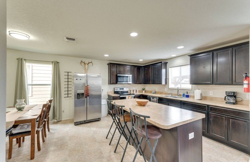 San Antonio House | Near Hiking Trails: Home w/Deck in San Antonio!