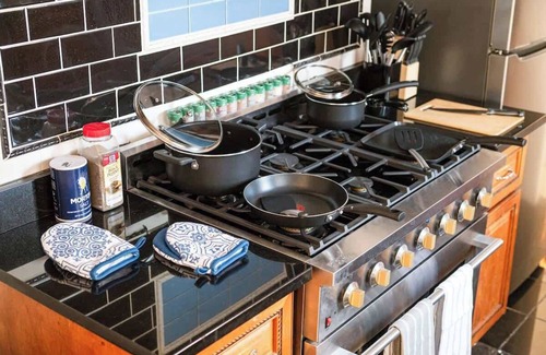 New Rochelle House | Near NYC & Transit ~ Family Friendly ~ Whole House