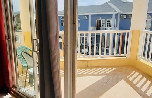 Tower Isle Apartment | Near Ocho Rios/AC/Balcony/Hot Water/Quiet/1 Bed/10A
