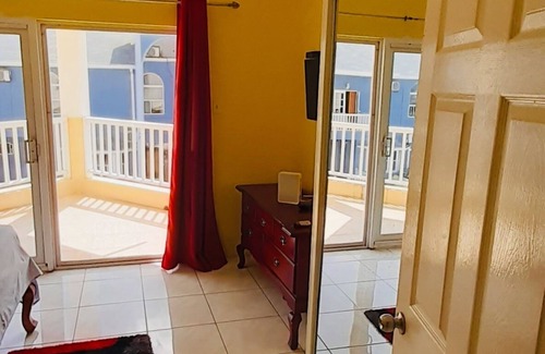 Tower Isle Apartment | Near Ocho Rios/AC/Balcony/Hot Water/Quiet/1 Bed/10A