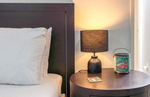 Onetangi Cottage | Near Onetangi beach, Treetops is a family bach on the edge of the forest.