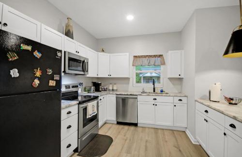 Hanahan House | Near Park Circle, Downtown, And Beaches