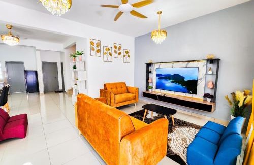 Masai House | Near Permas - Idyllic Home "4BR4B" 14 pax by Cowidea