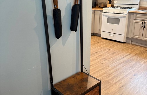 Wanskuck Apartment | Near Providence College 2 Bed w/Laundry & Parking