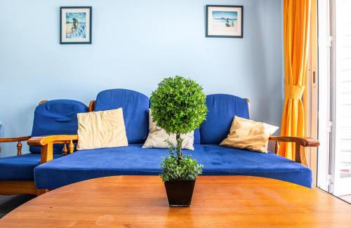 Bahia Calma Apartment | Near the beach with huge terrace, parking and wifi