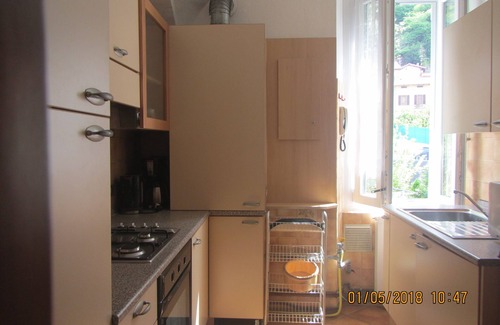 Maccagno Villa | near the lake, in a villa with a spacious garden apartment with 3 rooms 90 sqm